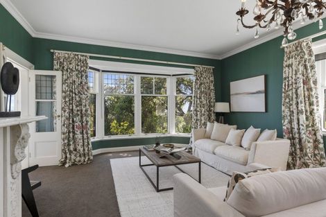 Photo of property in 14 Macmillan Avenue, Cashmere, Christchurch, 8022