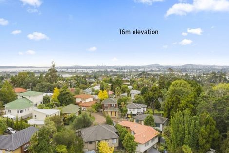 Photo of property in 1/5 Tirimoana Road, Te Atatu South, Auckland, 0602