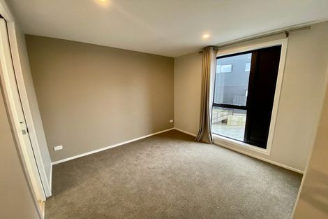 Photo of property in 41a Camelot Place, Glenfield, Auckland, 0629