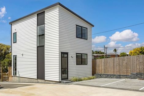 Photo of property in 1/36 Tiroroa Avenue, Te Atatu South, Auckland, 0610