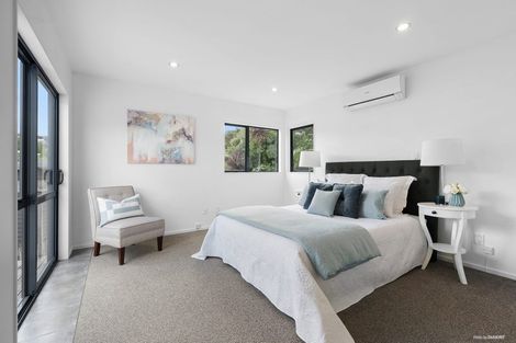 Photo of property in 15a Tallington Crescent, Torbay, Auckland, 0630