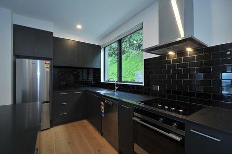 Photo of property in 13/52 High Street, Island Bay, Wellington, 6023