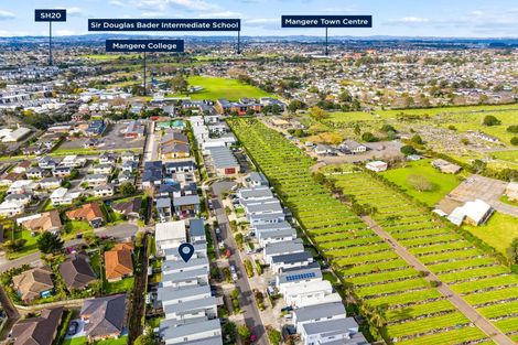 Photo of property in 24 Tapuwae Way, Mangere Bridge, Auckland, 2022