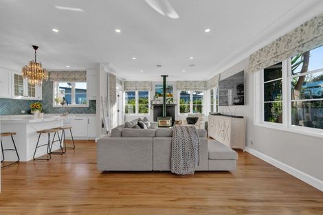 Photo of property in 41 Riverhead Road, Kumeu, 0810