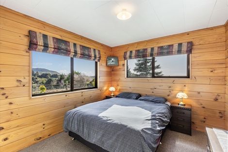 Photo of property in 17 Parerohi Grove, Kuratau, Turangi, 3381