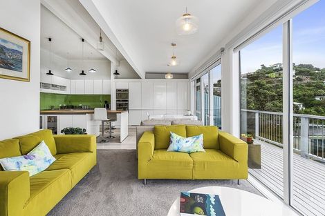 Photo of property in 8 Pari Tai Way, Houghton Bay, Wellington, 6023