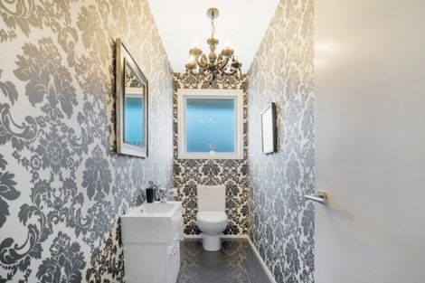 Photo of property in 4 Diamond Lane, Wanaka, 9305