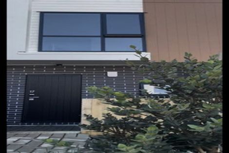 Photo of property in 17 Morihana Close, Glen Eden, 0602