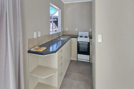 Photo of property in 31 Covil Avenue, Te Atatu South, Auckland, 0610