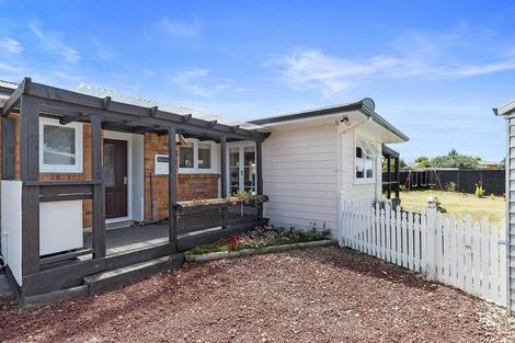 Photo of property in 6 Sundown Crescent, Melville, Hamilton, 3206