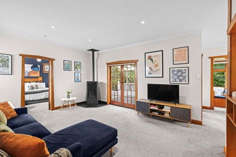 Photo of property in 211 Fifield Terrace, Opawa, Christchurch, 8023