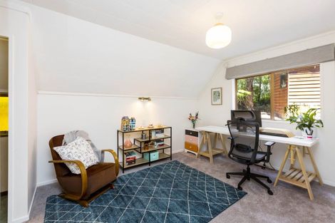 Photo of property in 19 Freemans Way, Pinehaven, Upper Hutt, 5019