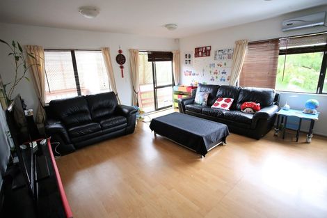 Photo of property in 1/39 Manuka Road, Bayview, Auckland, 0629