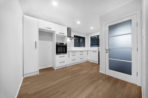 Photo of property in 1/3 Cross Street, Papakura, 2110