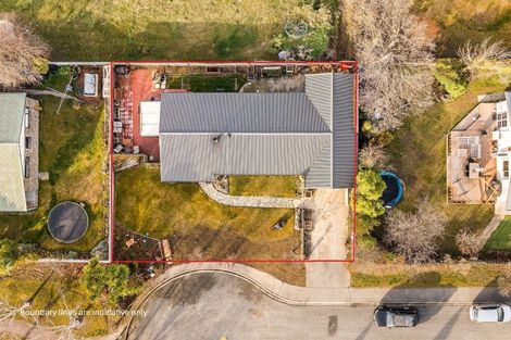 Photo of property in 2 Bruce Street, Cromwell, 9310