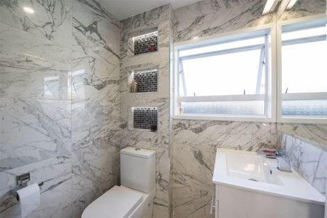 Photo of property in 313 Hobsonville Road, Hobsonville, Auckland, 0618