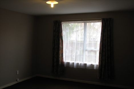 Photo of property in 8c Kruse Place, Redwood, Christchurch, 8051