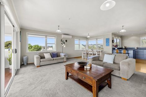 Photo of property in 19 Taipari Avenue, Raglan, 3225