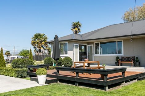 Photo of property in 54 Saint Georges Road, Karamu, Hastings, 4172