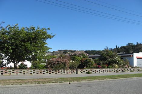 Photo of property in 16 Dacre Street, Oamaru North, Oamaru, 9400