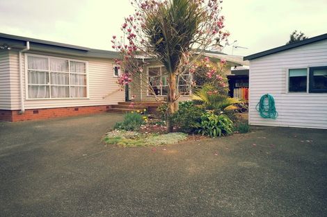 Photo of property in 10 Rimu Road, Mangere Bridge, Auckland, 2022
