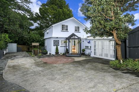 Photo of property in 2/8 Abbeygate Street, Birkdale, Auckland, 0626