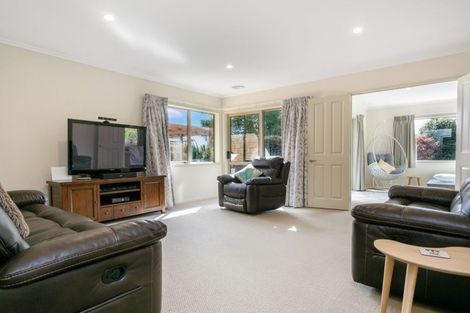 Photo of property in 176 Thornton Road, Cambridge, 3434