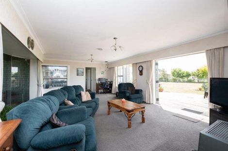 Photo of property in 24 High Street South, Eltham, 4322