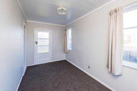 Photo of property in 10 Cornfoot Street, Castlecliff, Whanganui, 4501