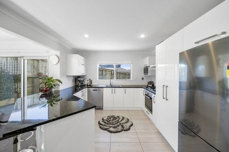 Photo of property in 29 Bickerton Rise, Churton Park, Wellington, 6037