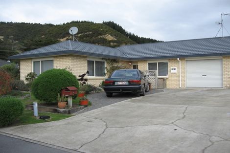 Photo of property in 21 Villa Grove, Paraparaumu, 5032