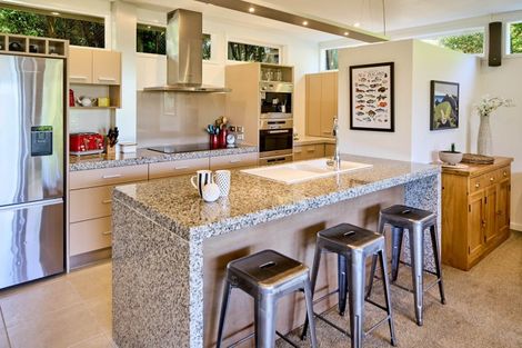 Photo of property in 8 Cheviot Road, Lowry Bay, Lower Hutt, 5013