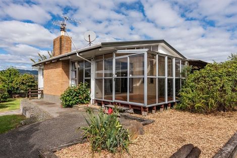 Photo of property in 12 Hollis Road, Paraparaumu Beach, Paraparaumu, 5032