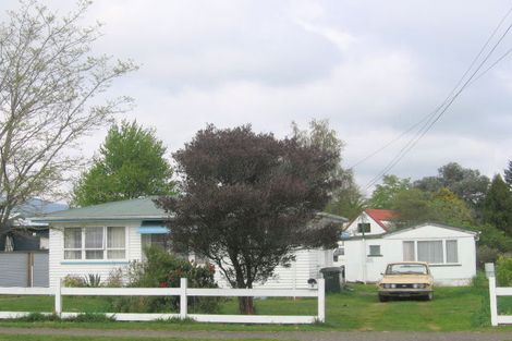 Photo of property in 8 Robinson Avenue, Holdens Bay, Rotorua, 3010