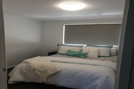 Photo of property in 2/5 Inca Place, Red Hill, Papakura, 2110