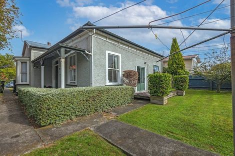 Photo of property in 14 Freyberg Street, Roslyn, Palmerston North, 4414