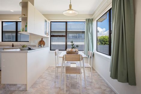 Photo of property in 16 Eskdale Road, Papakowhai, Porirua, 5024