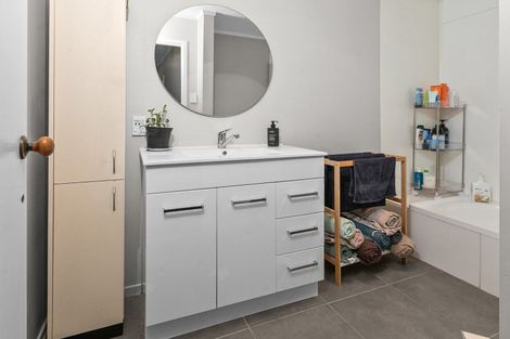 Photo of property in 41 Mcgreevy Street, Waipawa, 4210