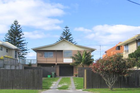Photo of property in 17 Muricata Avenue, Mount Maunganui, 3116