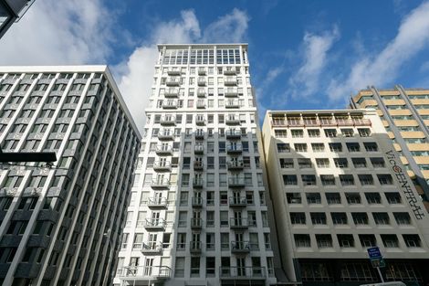 Photo of property in Terrace Heights Apartments, 2g/163 The Terrace, Wellington Central, Wellington, 6011