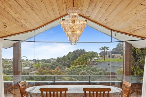 Photo of property in 41 Kate Sheppard Avenue, Torbay, Auckland, 0630