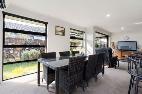 Photo of property in 13 Edgeview Crescent, Fitzroy, Hamilton, 3206