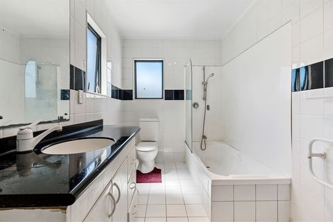 Photo of property in 8 Kora Avenue, Ranui, Auckland, 0612