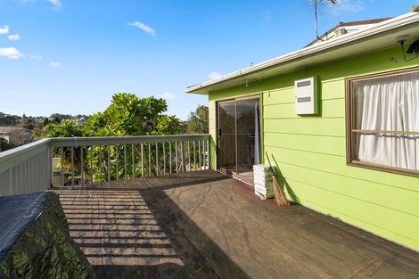 Photo of property in 12 Noeleen Street, Glenfield, Auckland, 0629