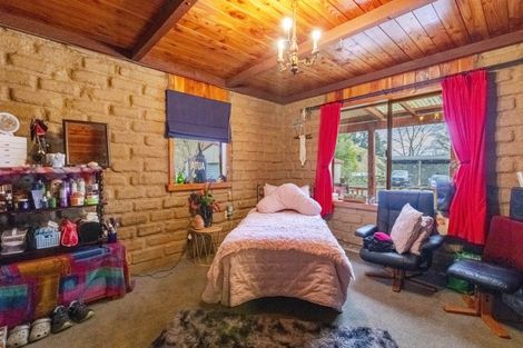 Photo of property in 872 Pourerere Road, Omakere, Waipawa, 4271