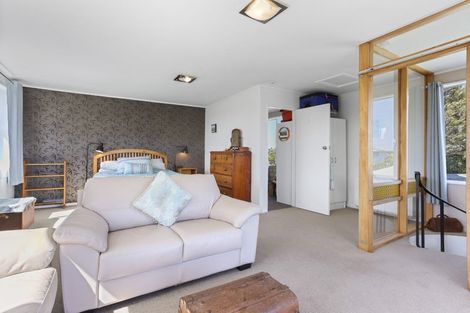 Photo of property in 6 Birdling Place, Halswell, Christchurch, 8025