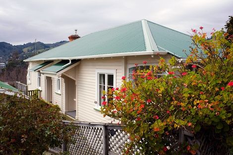 Photo of property in 25 Wellington Street, Nelson South, Nelson, 7010