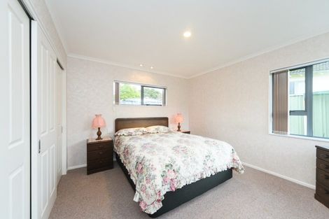 Photo of property in 28 Cedar Crescent, Feilding, 4702