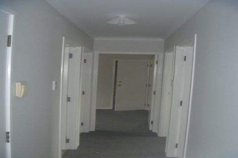 Photo of property in 2/2 Walter Strevens Drive, Conifer Grove, Takanini, 2112