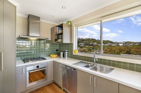 Photo of property in 43 Cedar Street, Maungaraki, Lower Hutt, 5010